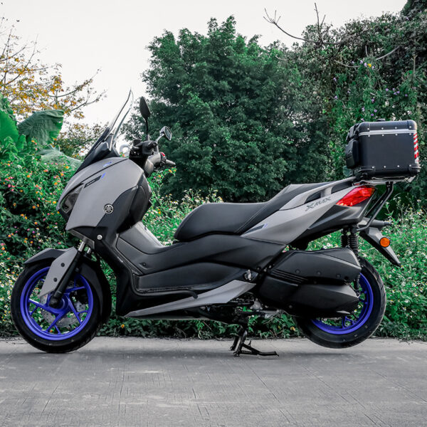 LOBOO Gmole do YAMAHA XMAX 300 (2023-) srebrne