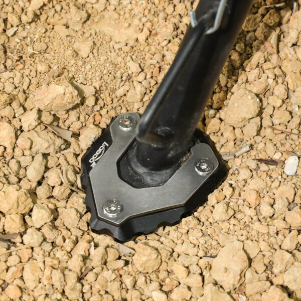 LOBOO Nakładka na stopkę boczną, aluminiowa do CFMOTO 800MTX (2024-)