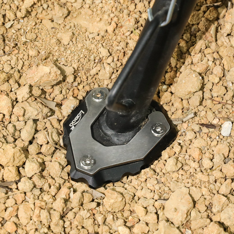 LOBOO Nakładka na stopkę boczną, aluminiowa do CFMOTO 800MTX (2024-)