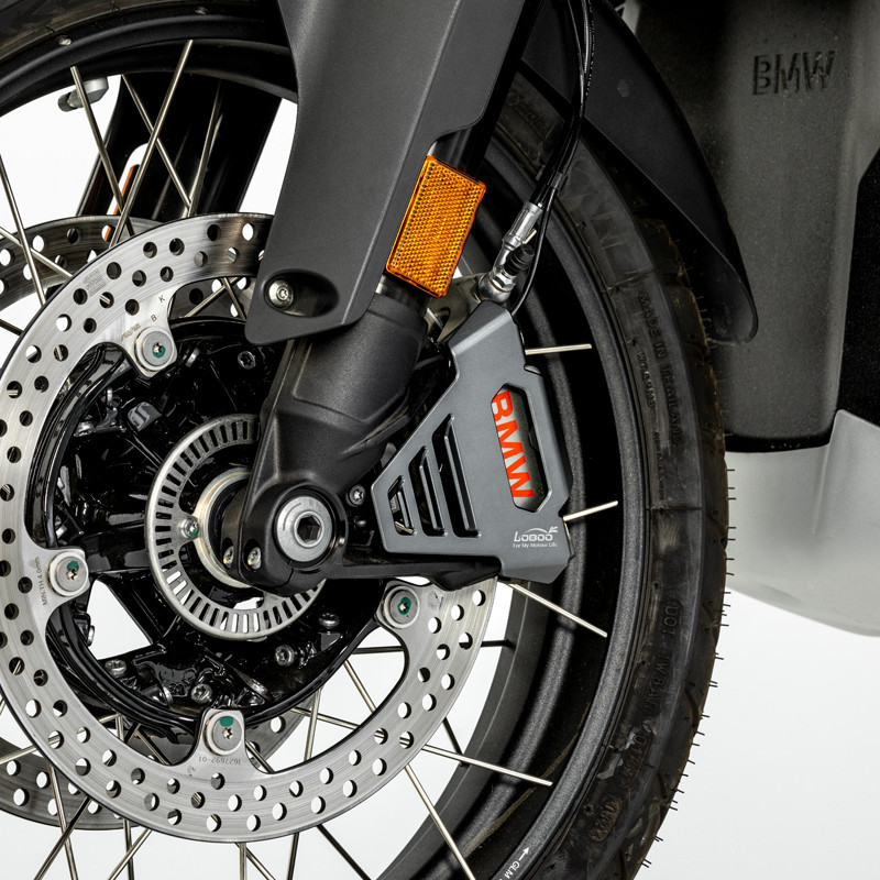 loboo-oslona-zacisku-hamulcowego-bmw-r1300gs-2023-bmw-r1300-gs-adventure-2024-1133815100111 LOBOO Osłona zacisku hamulcowego BMW R1300GS (2023-), BMW R1300 GS, ADVENTURE (2024-)