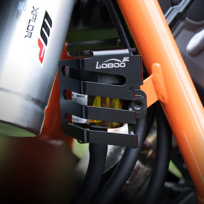 LOBOO Osłona zbiornika płynu hamulcowego tylnego KTM 1290, czarna