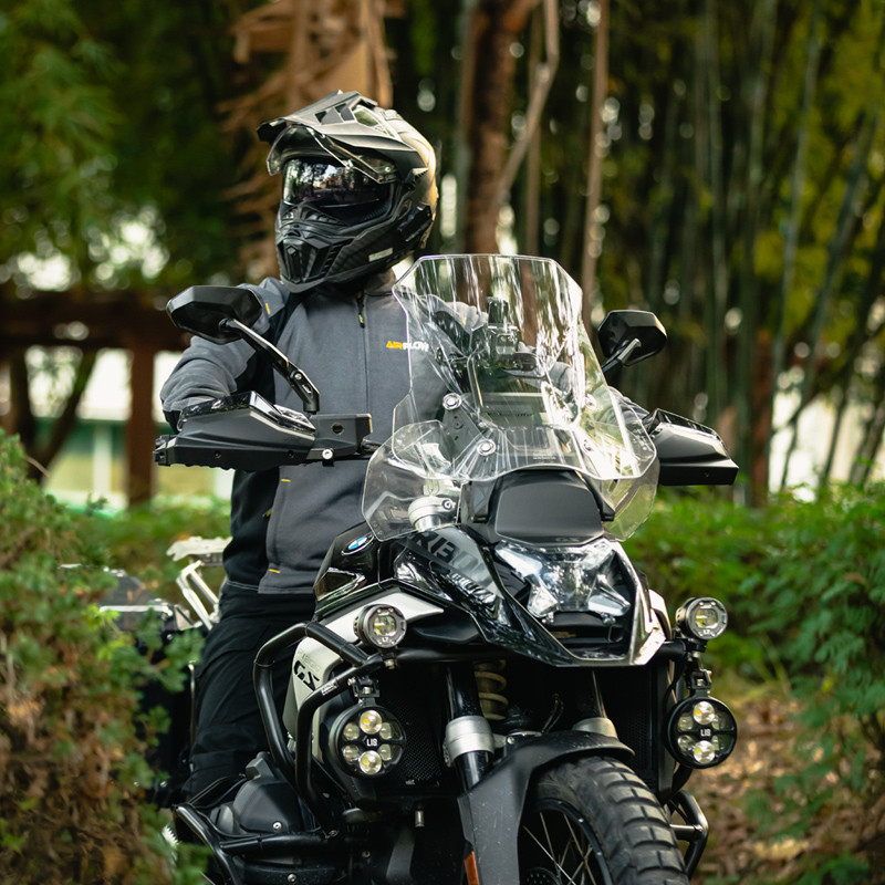 loboo-oslony-dloni-czarne-bmw LOBOO Osłony dłoni czarne BMW F750GS, F800GS, BMW F850GS, F900GS, R1200GS, R1250GS, R1300GS, Suzuki V-STROM 800DE 2024-