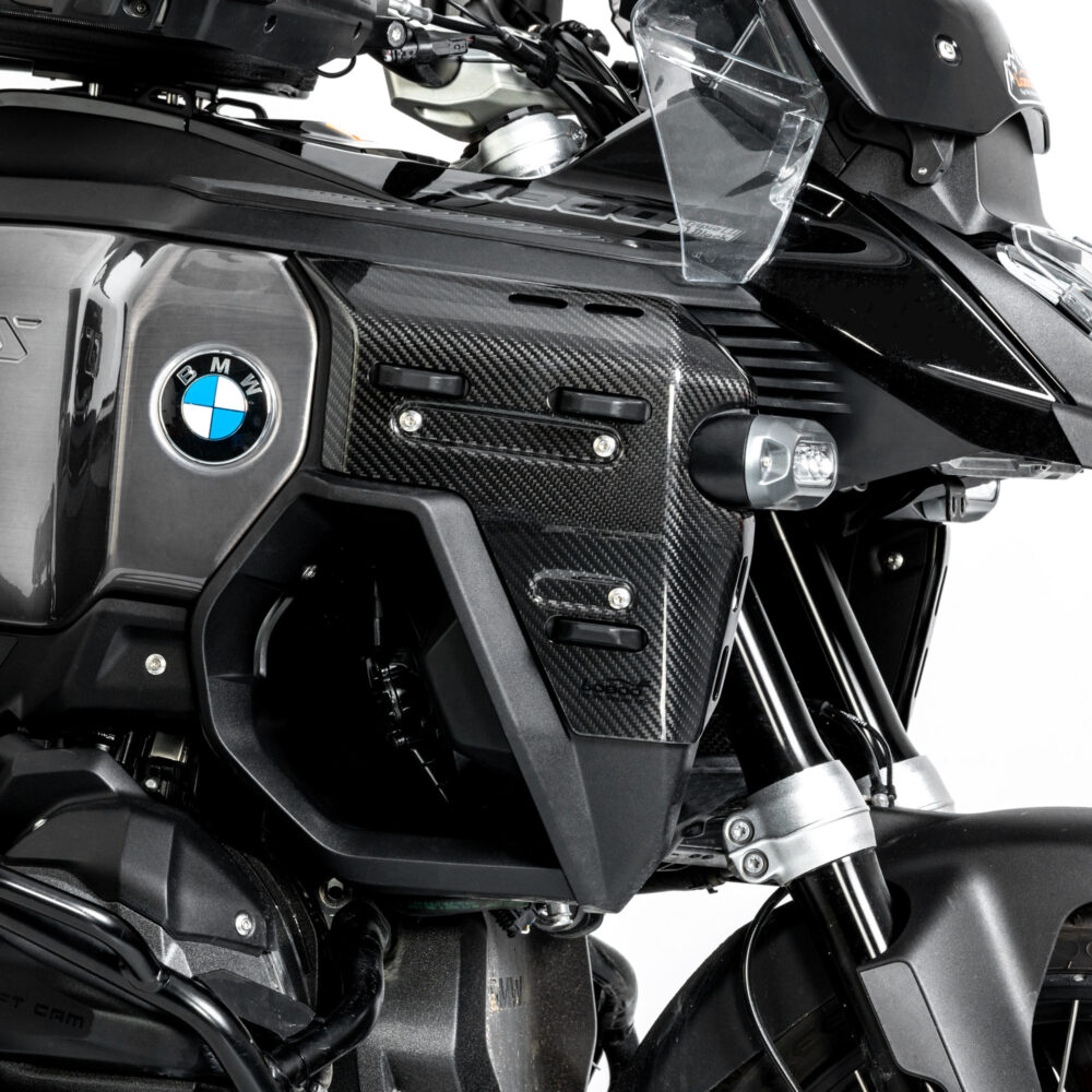 LOBOO Panele boczne carbonowe do BMW R1300GS ADVENTURE (2024-) matowe