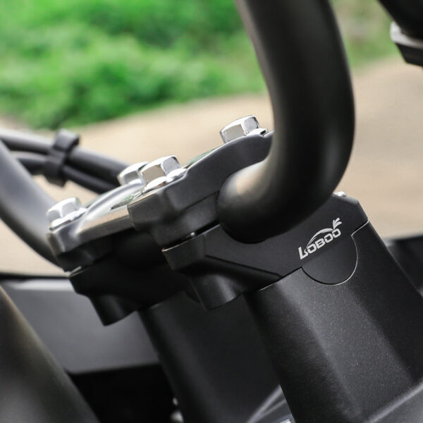 LOBOO Podwyższenie kierownicy do CB400X 2021-, podwyższenie 24mm, przybliżenie 18mm