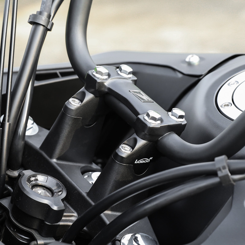 LOBOO Podwyższenie kierownicy do CB400X 2021-, podwyższenie 24mm, przybliżenie 18mm