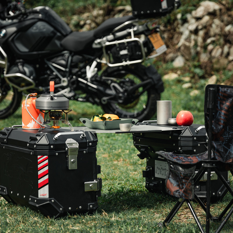 LOBOO Składany blat stołu do kufrów bocznych - aluminium