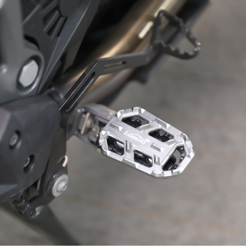 LOBOO Szerokie podnóżki do BMW G310GS, F750GS, F850GS, S1000XR, RI200GS, R1200GS, R1250GS, R1250GS Adventure, R1300GS